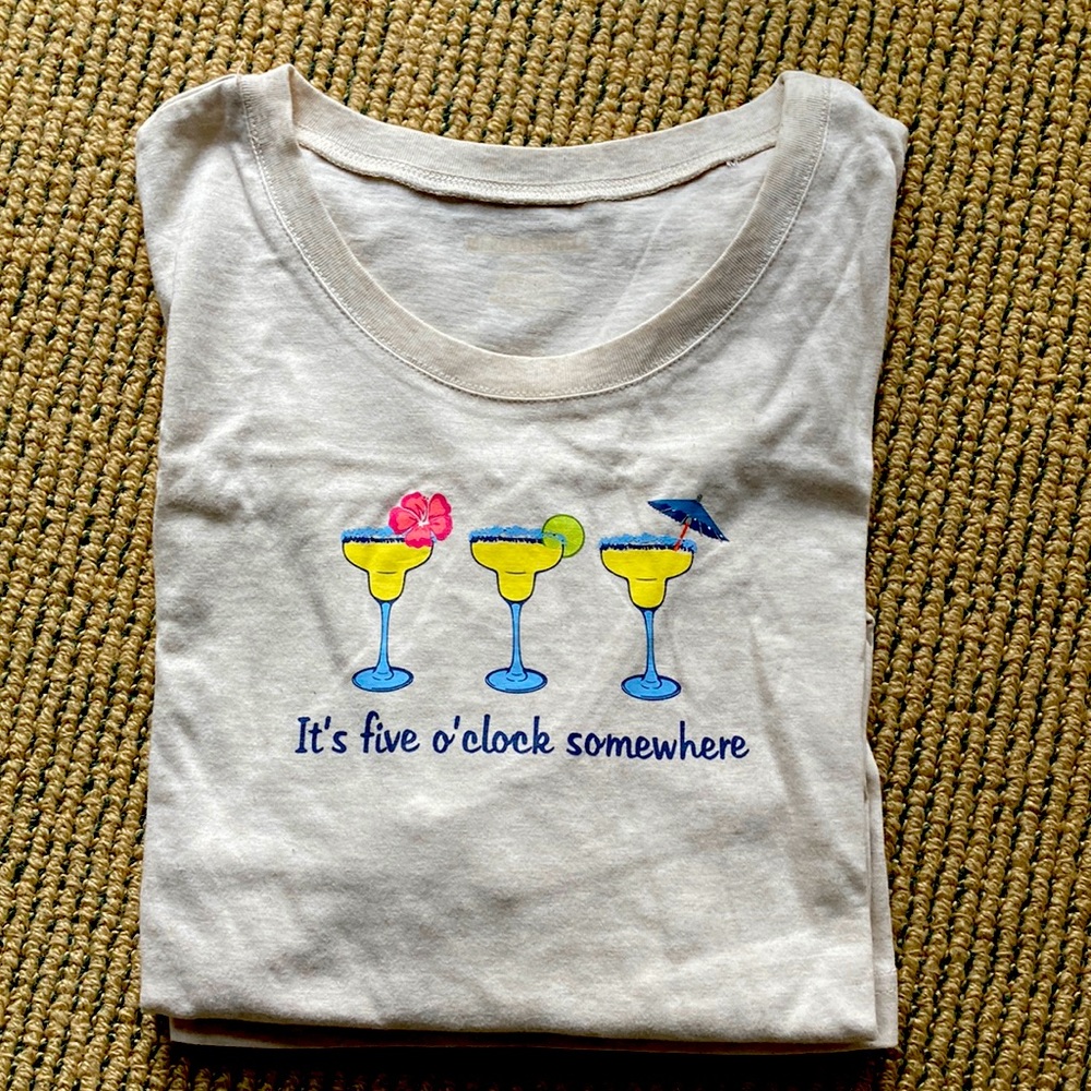 Margaritaville white XL long sleeve lounge shirt “It’s 5 o’clock somewhere” logo